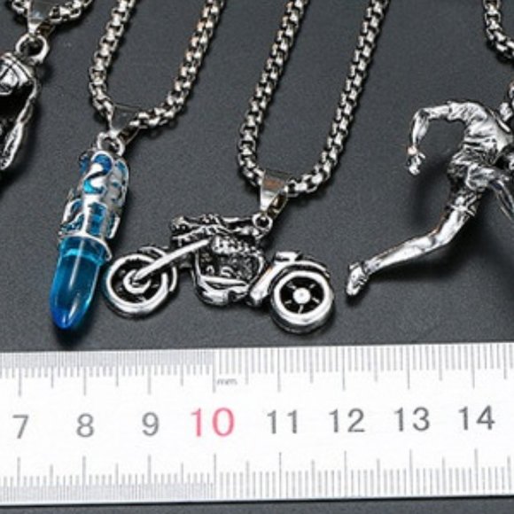 NEW Awesome Motorcycle Silver Necklace - PRESENT GIFT MEN GUYS LADIES - Picture 3 of 7